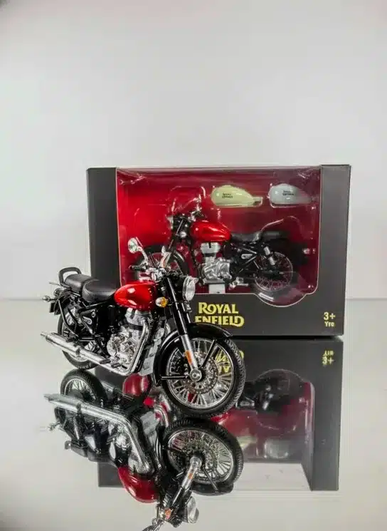 Classic Die-Cast Motorcycle Model Toy – Premium Metal Bike Collectible for Kids & Display